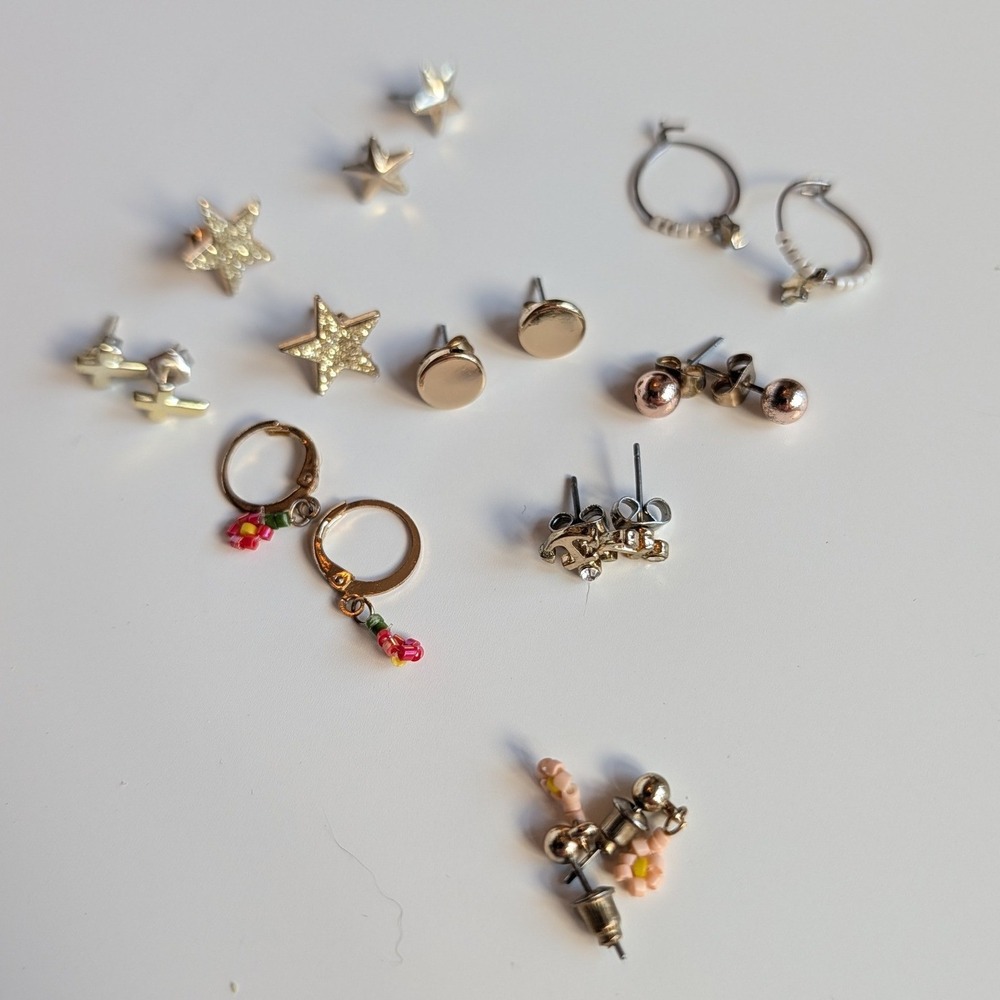 Fashion Earring Lot 9 Pairs Gold Tone Stars Hoops‎ Anchors Beaded Flowers Studs